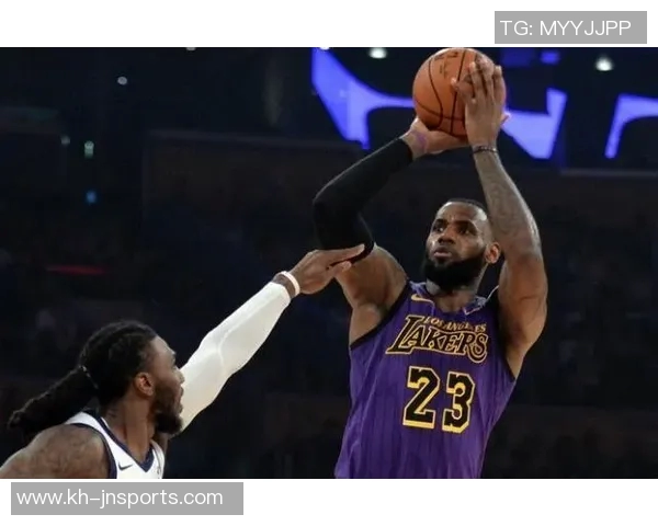 英超网球评论聚焦成都网球队快攻战术的成效与不足分析