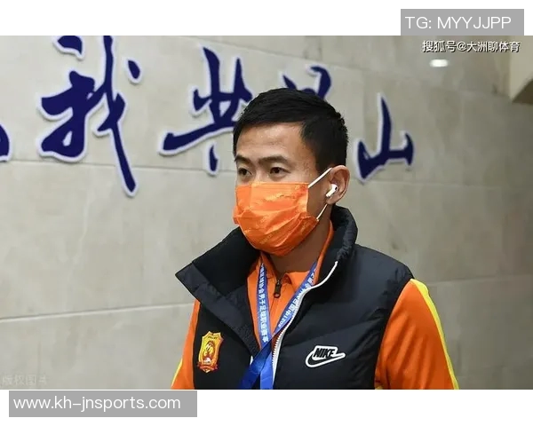 武汉羽毛球队团队协作引发热议球员间默契与配合的争议探讨实时数据